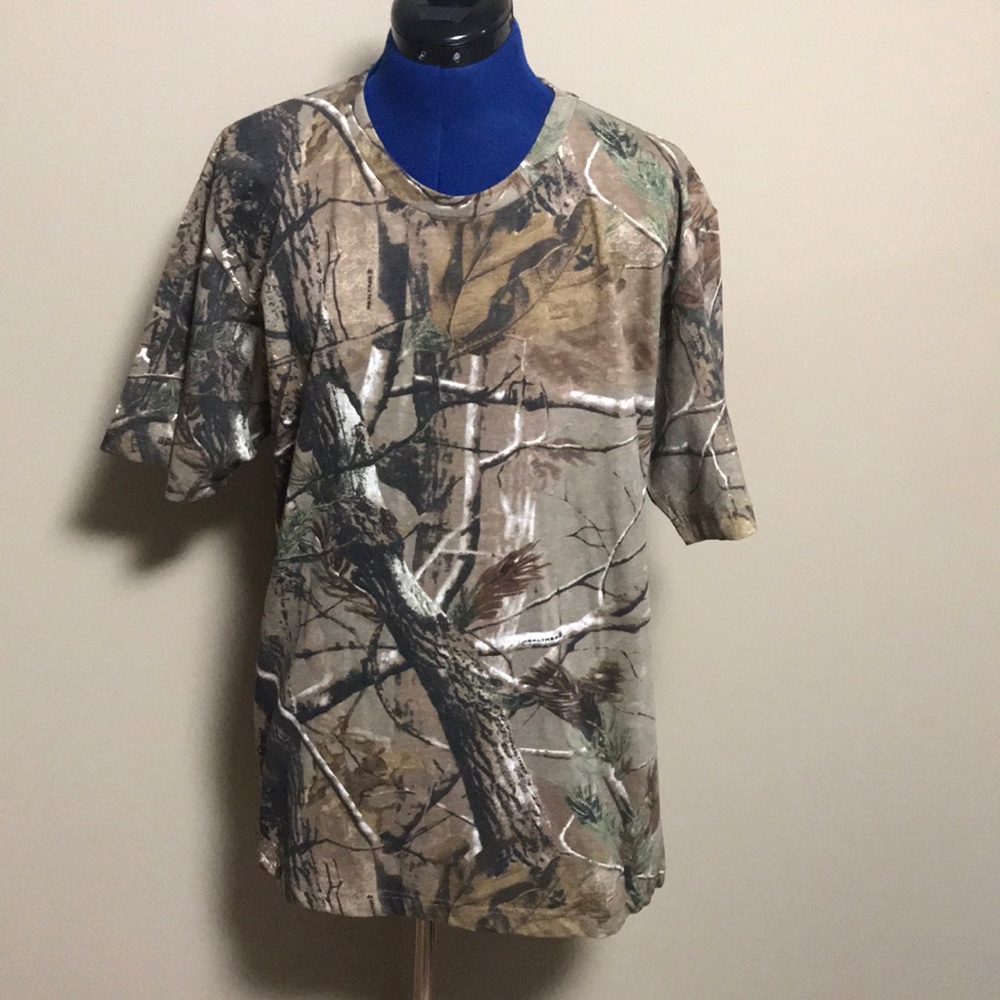 NWOT Code V Heavy Camouflage T-Shirt